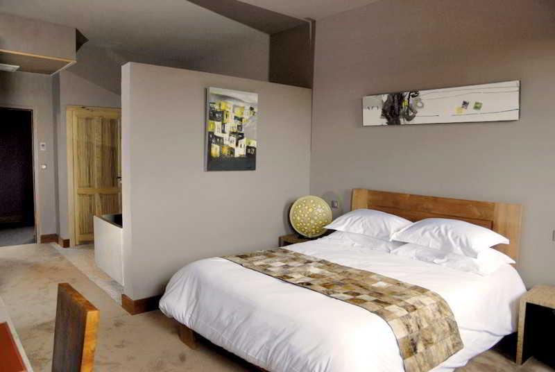 Hotel Restaurant Spa Disini Montpellier Est, The Originals Relais Castries Bagian luar foto