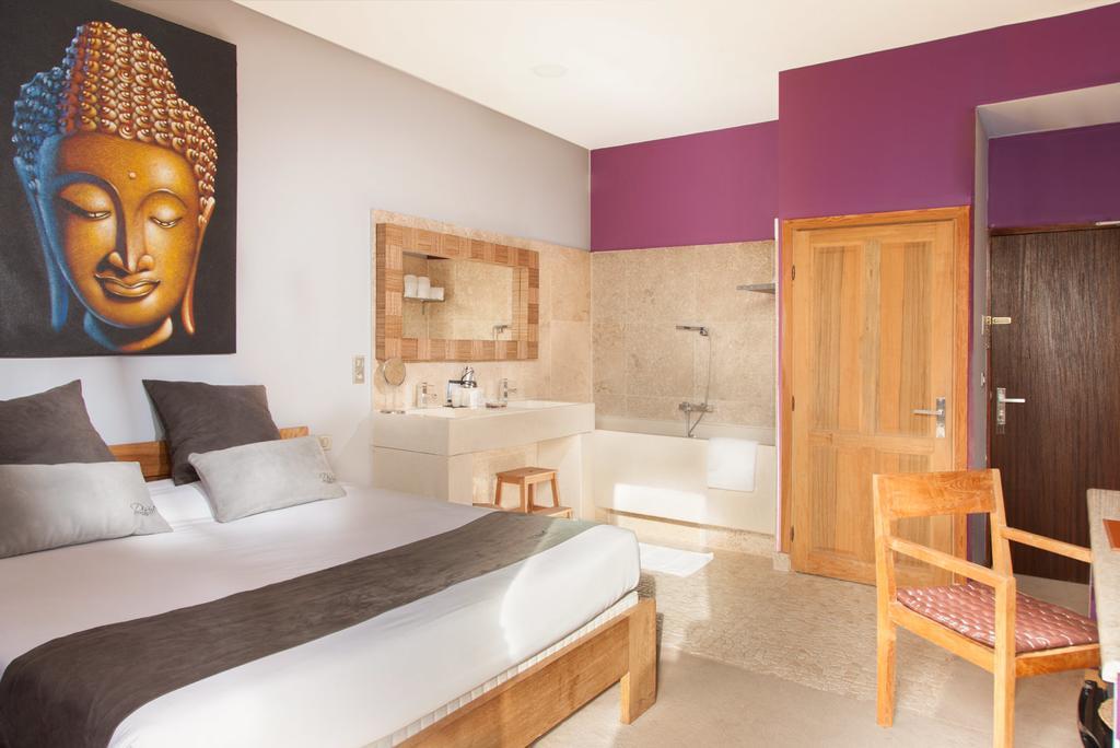 Hotel Restaurant Spa Disini Montpellier Est, The Originals Relais Castries Bagian luar foto