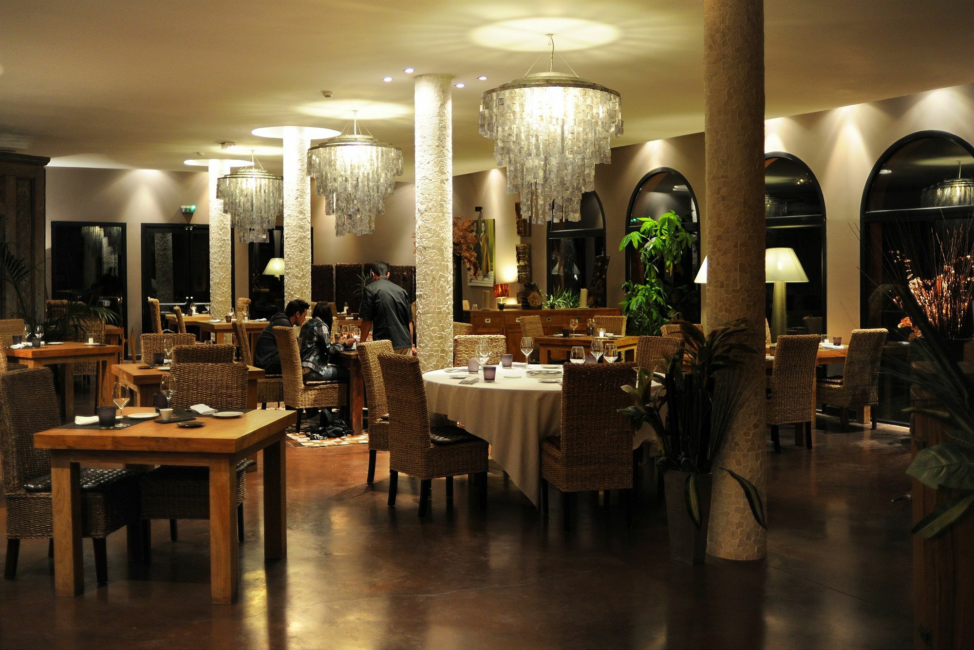 Hotel Restaurant Spa Disini Montpellier Est, The Originals Relais Castries Bagian luar foto