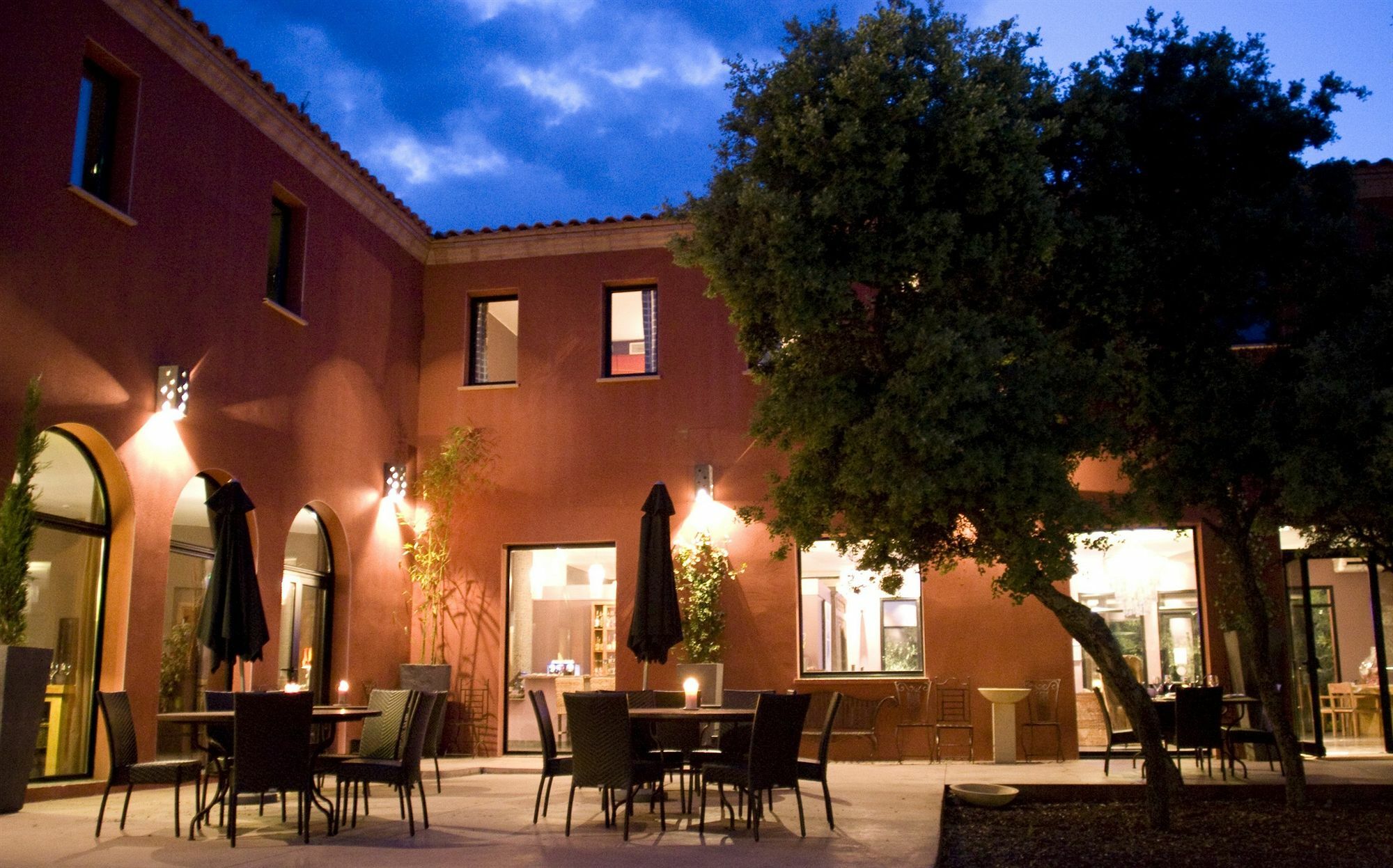 Hotel Restaurant Spa Disini Montpellier Est, The Originals Relais Castries Bagian luar foto